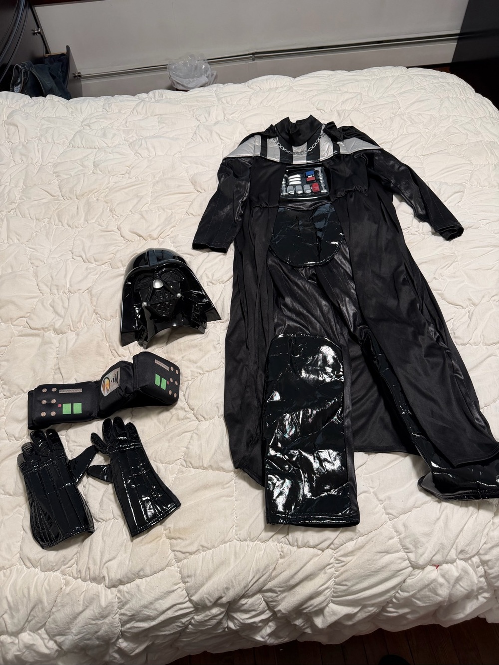 Disney Star Wars Darth Vader costume 7/8